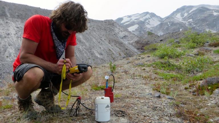 Planning for passive seismic arrays